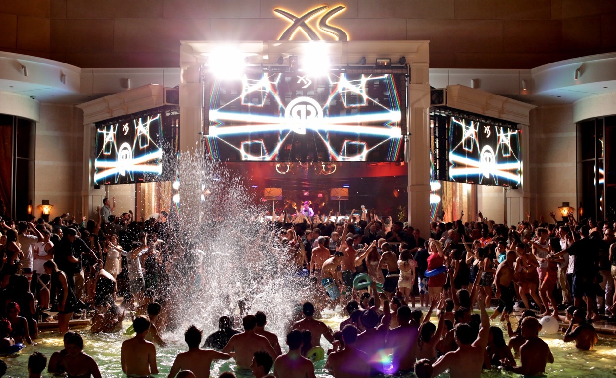 What Are The Best Nighttime Pool Parties In Las Vegas Vegas Club Tickets What Are The Best Nighttime Pool Parties In Las Vegas Vegas Club Tickets